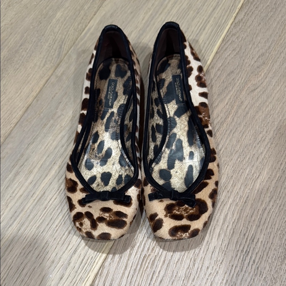Dolce & Gabbanna  Brown and Black leopard ballet flats